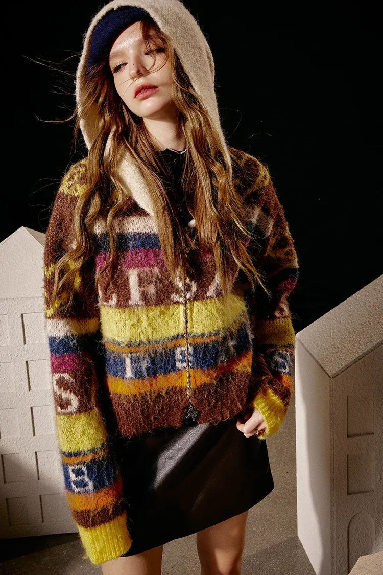 ELFSACK Winter Embroidered Flounce Sleeve Knit Top
