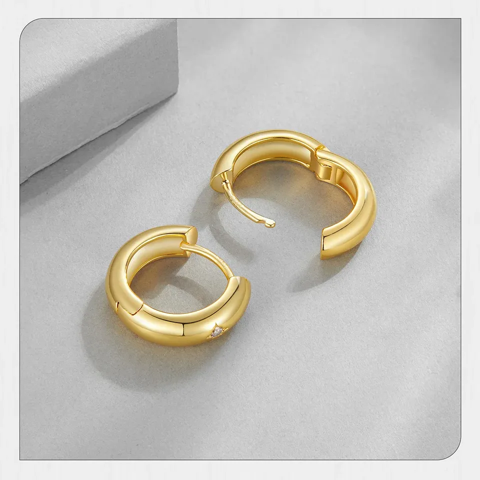 WOSTU Gold Huggie Hoops with Zircon Accent