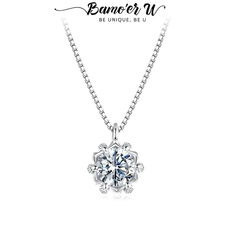 Bamoer Floral Bud Moissanite Pendant Necklace in Sterling Silver