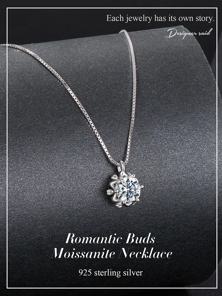 Bamoer Floral Bud Moissanite Pendant Necklace in Sterling Silver