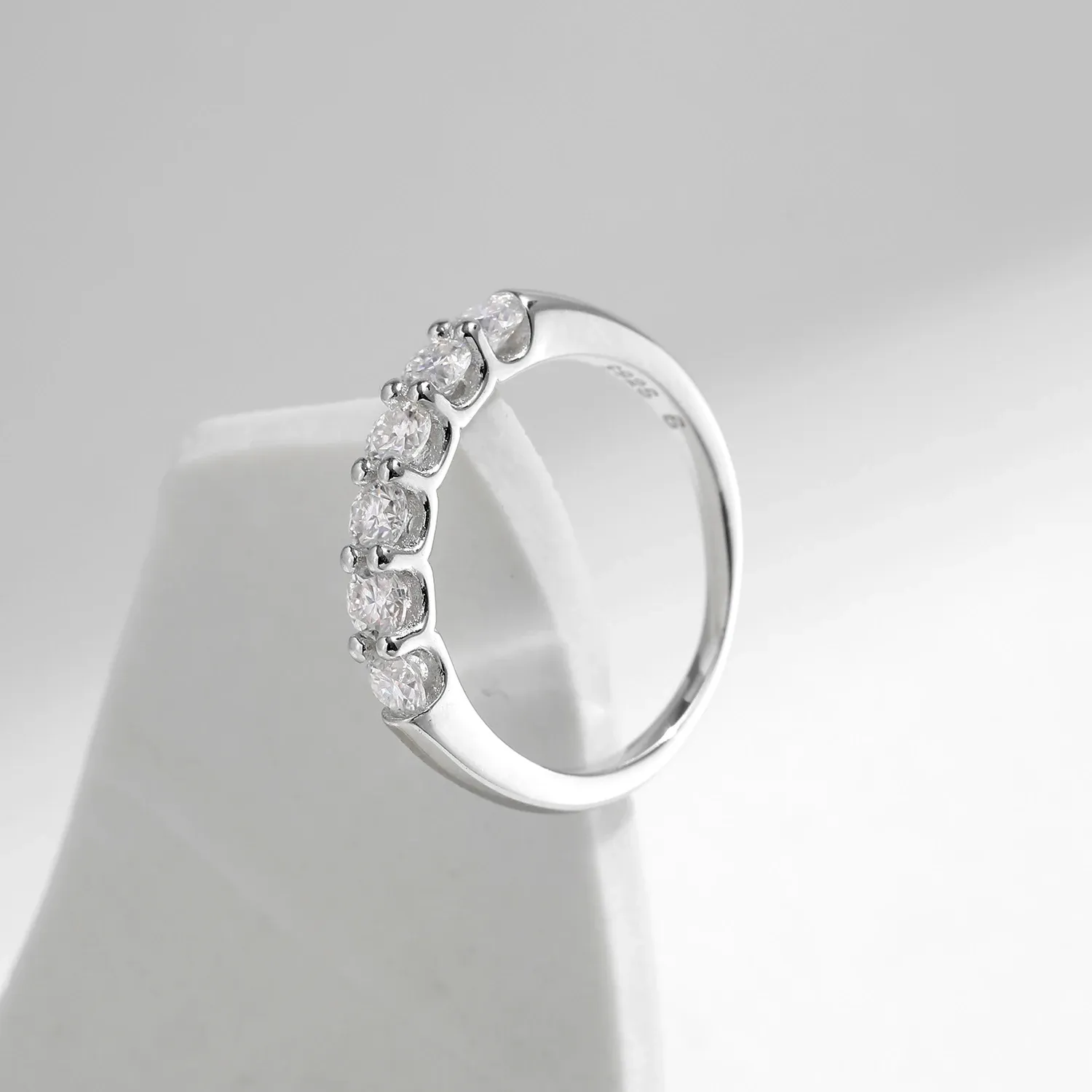 Modian D Colour VVS1 Moissanite Sterling Silver Eternity Band