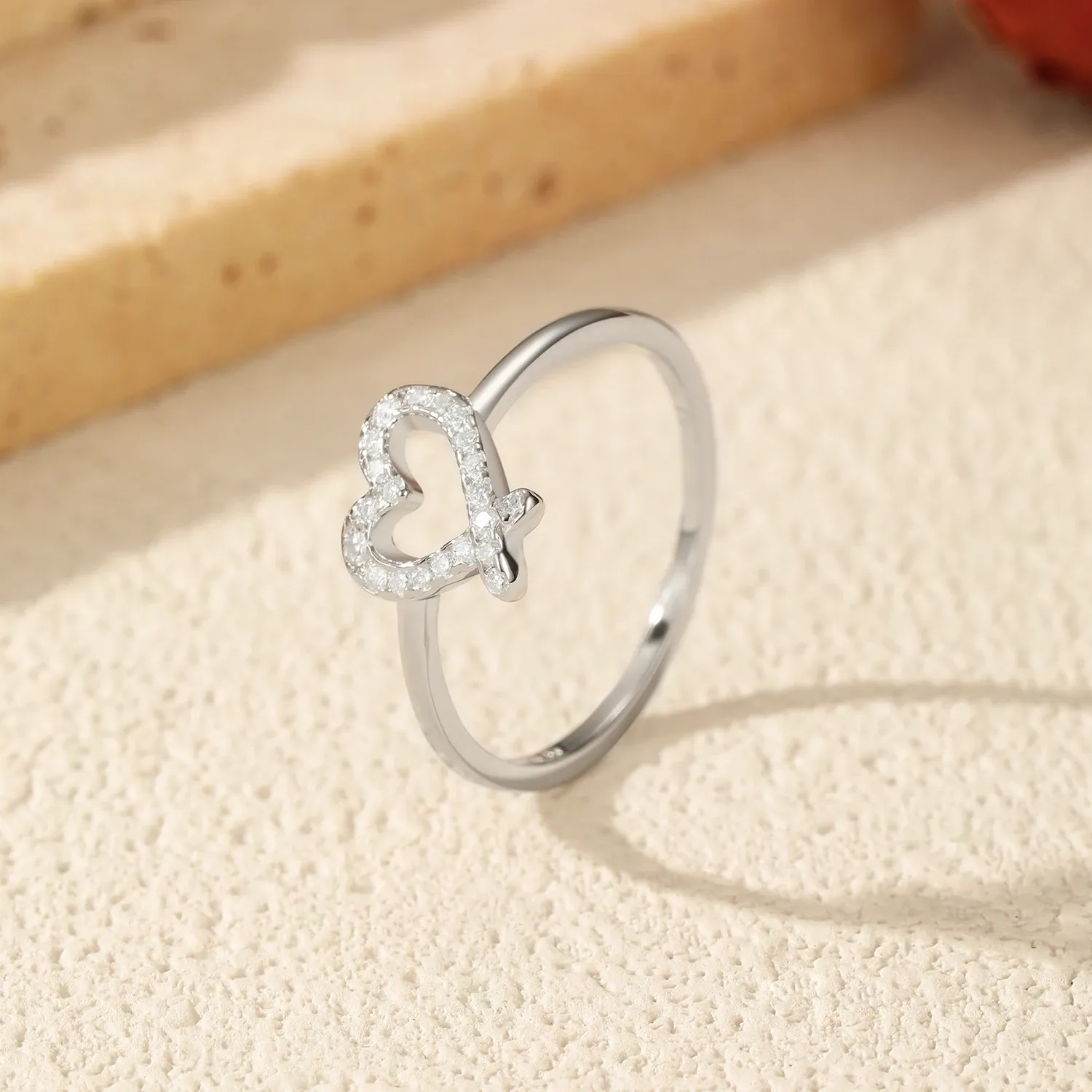 Modian Irregular Heart Moissanite Sterling Silver Cocktail Ring