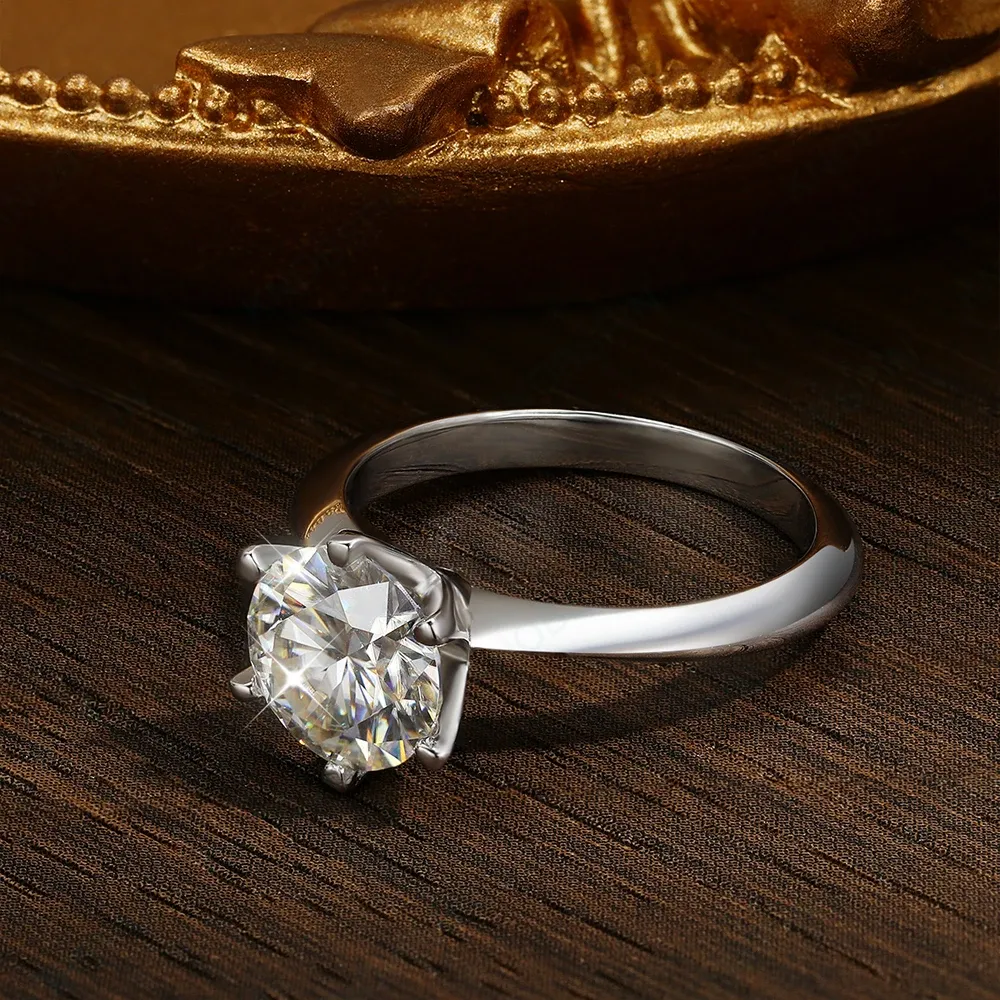 Knobspin D-Colour Moissanite 6-Prong Sterling Silver Solitaire Ring