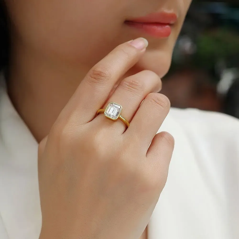 Knobspin Emerald-Cut Moissanite Sterling Silver Ring