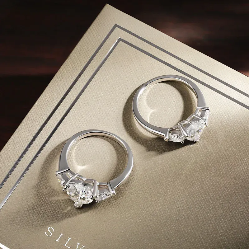 Knobspin Heart-Cut Moissanite Sterling Silver Promise Ring