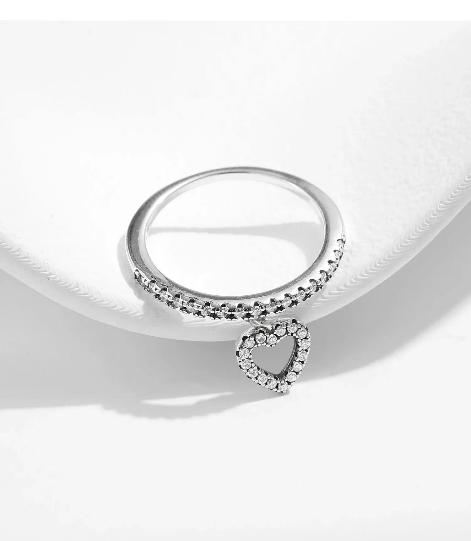 MODIAN 925 Sterling Silver Heart Swing Zircon Cocktail Ring
