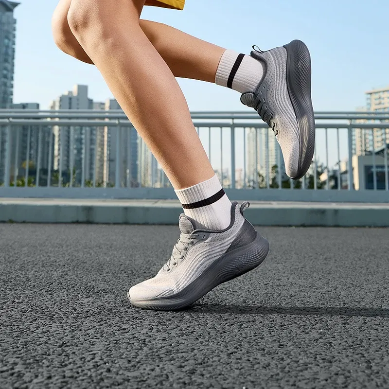 361 Degrees N40 SE Lightweight Cushioned Men’s Running Shoes